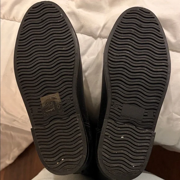 Burberry Equestrian-Style Tall Rain Boots – Black – Size 7 (EUC) No Box** - Picture 7 of 7